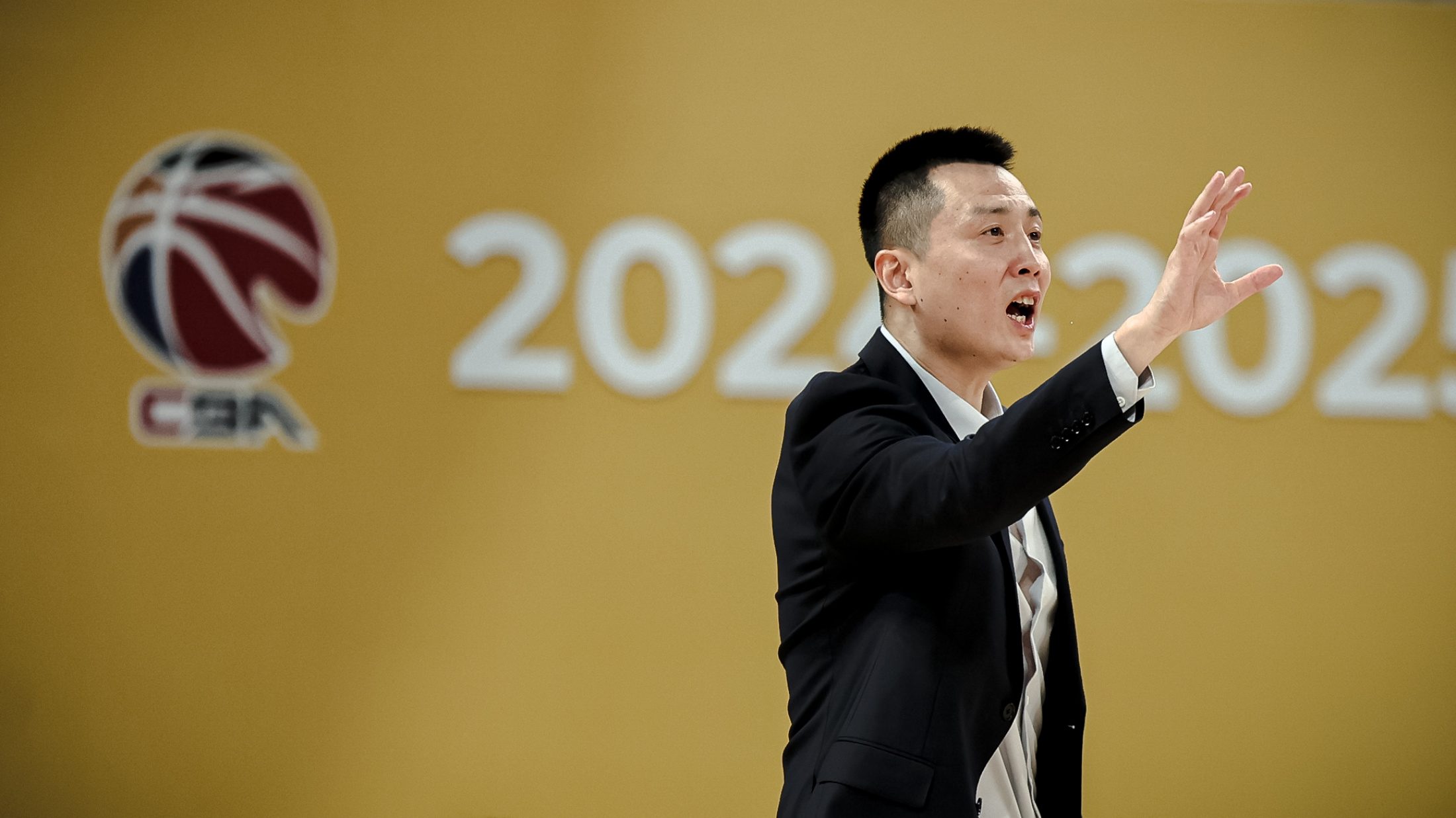 贝博娱乐 -包含赛前CBA常规赛焦点战，上海久事再遭质疑，气氛紧张，心理建设被强调的词条